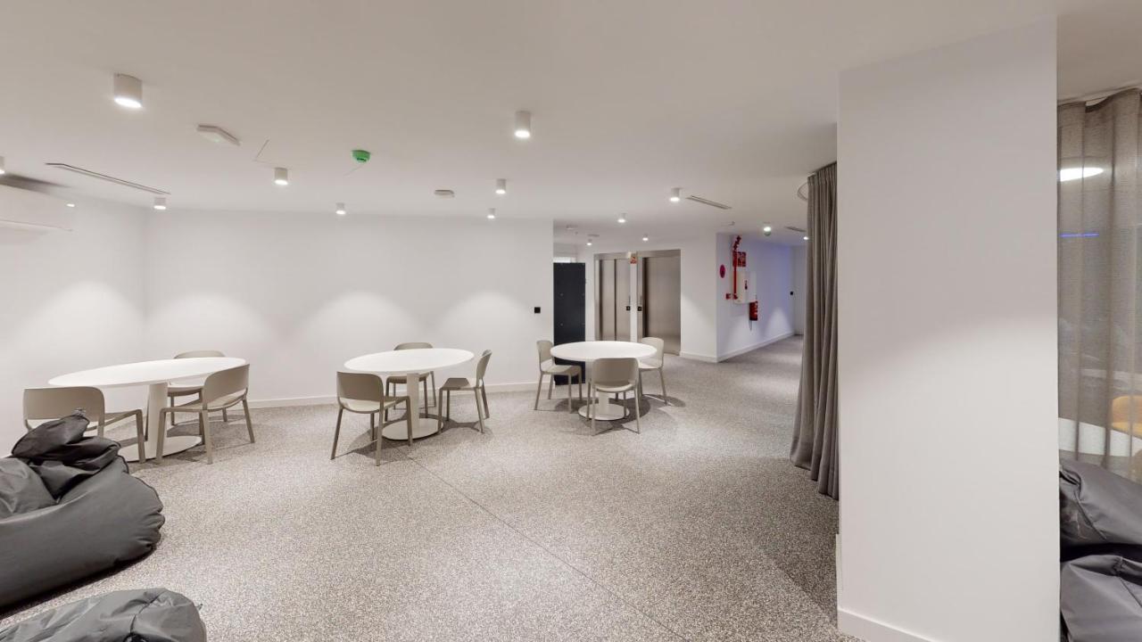 Residencia Universitaria Resa Malaga Centro エクステリア 写真