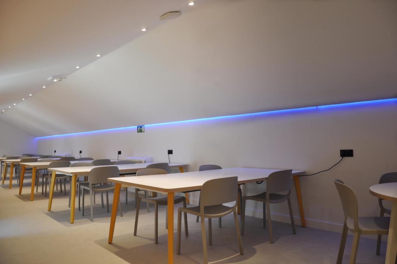 Residencia Universitaria Resa Malaga Centro エクステリア 写真