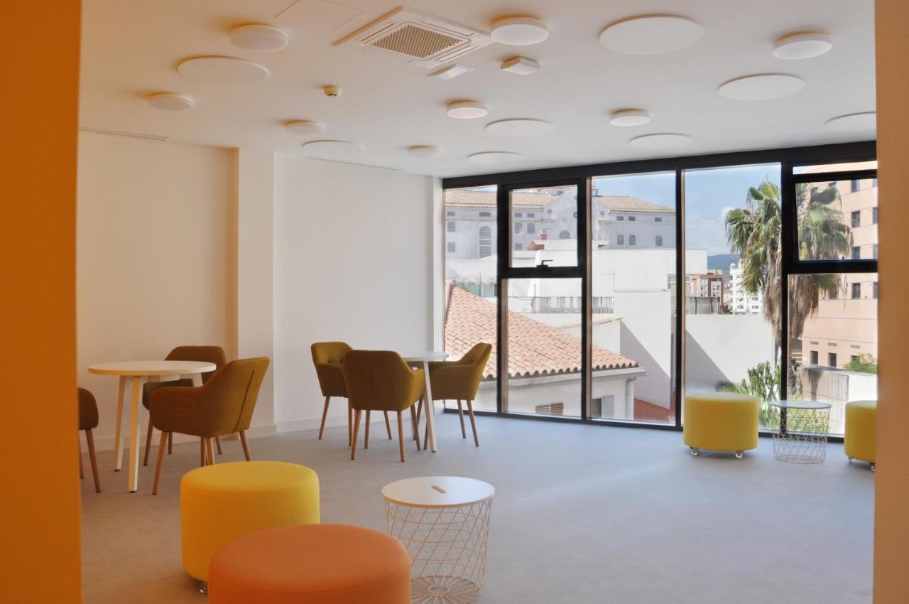 Residencia Universitaria Resa Malaga Centro エクステリア 写真
